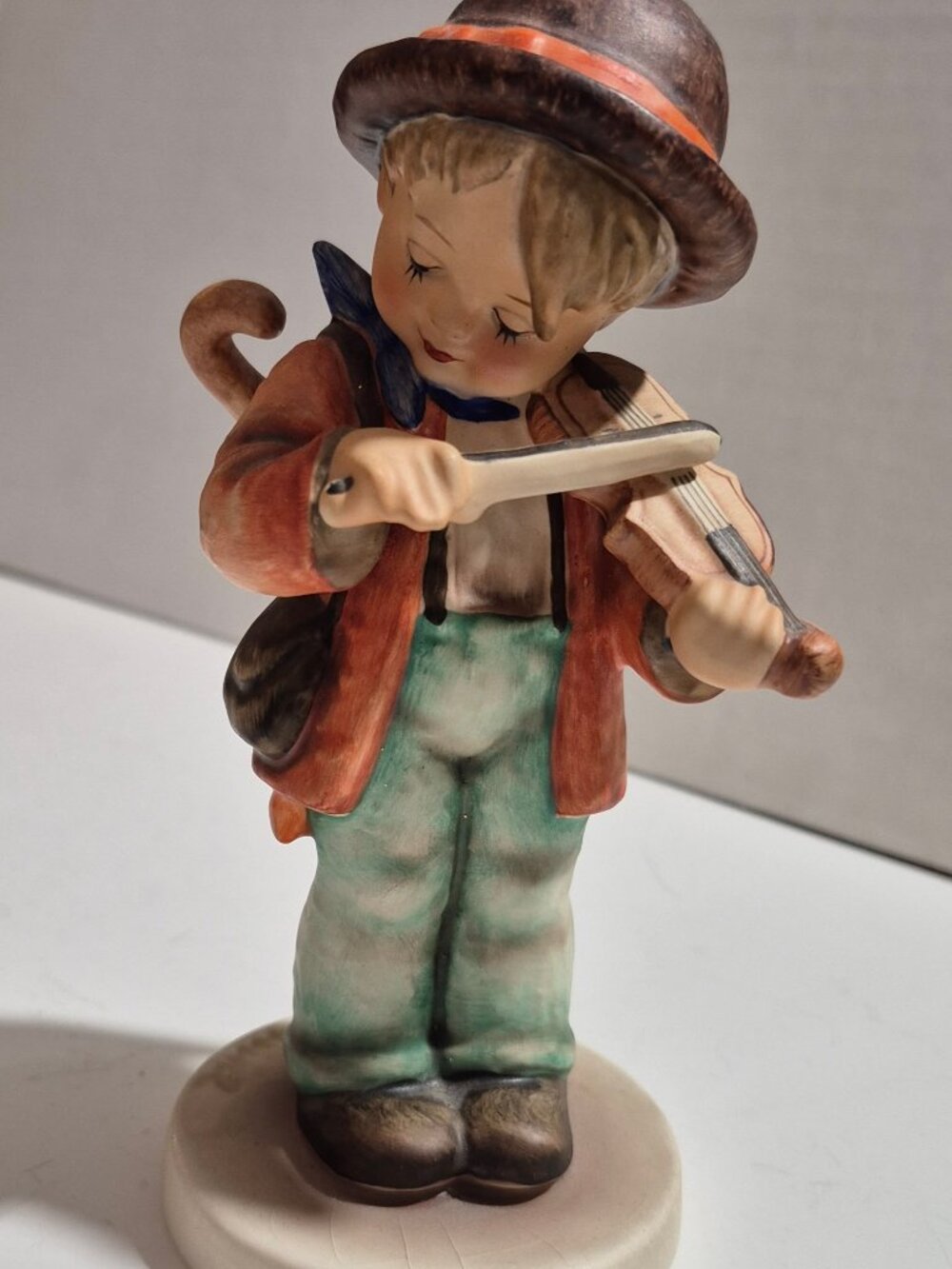 Goebel Figurine "Little Fiddler" 2/0, 1981 Little Boy playing fiddle